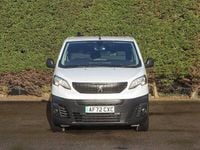 Used Peugeot e-Expert 100 kW (136 HP) 2022 Mauve/pink Van