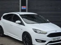 Used Ford Focus ST-Line 125 HP (91 kW) 2016 White Hatchback