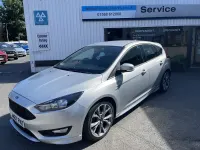 Used Ford Focus ST-Line 125 HP (91 kW) 2017 Silver Hatchback