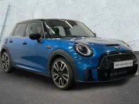 Begagnad Mini Cooper S Hatch 176 HK (129 kW) 2023 Blå Halvkombi