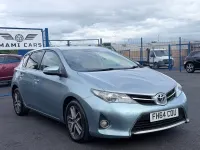Used Toyota Auris 90 HP (66 kW) 2014 Blue Hatchback