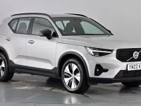 Usado Volvo XC40 Plus 211 CV (155 kW) 2022 Plateado SUV