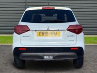 Käytetty Suzuki Vitara SZ5 140 HP (102 kW) 2019 Valkoinen Katumaasturi