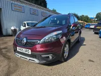Used Renault Scénic III Dynamique 110 HP (80 kW) 2015 Red MPV