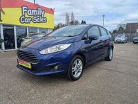 Używany Ford Fiesta Zetec 2014 Niebieski Hatchback