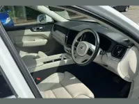 Used Volvo XC60 Inscription 235 HP (172 kW) 2021 White SUV