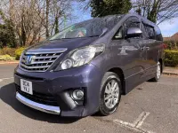 Begagnad Toyota Alphard 2026 Grå Minibuss