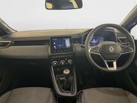 Używany Renault Clio V Techno 90 KM (66 kW) 2024 Niebieski Hatchback