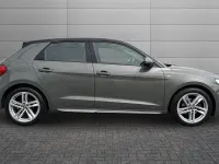 Begagnad Audi A1 S-Line 150 HK (110 kW) 2019 Grå SUV