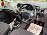 Used Ford Fiesta Zetec 82 HP (60 kW) 2017 Red Hatchback