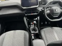 Gebraucht Peugeot 208 Allure 99 PS (72 kW) 2025 Blau Kleinwagen