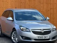 Używany Vauxhall Insignia SRi 140 KM (102 kW) 2016 Srebrny Kombi