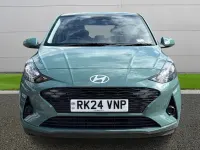 Used Hyundai i10 Advanced 67 HP (49 kW) 2024 Green Hatchback