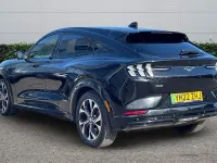 Begagnad Ford Mustang Extended Range 351 HK (258 kW) 2021 Kombi