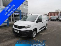 Used Peugeot Partner Premium 131 HP (96 kW) 2022 White MPV