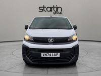Used Vauxhall Vivaro S 118 HP (86 kW) 2024 White MPV