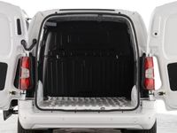 Used Vauxhall Combo 100 kW (136 HP) 2024 White MPV