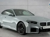 Begagnad BMW M2 Shadowline 454 HK (333 kW) 2023 Grå Sportkupé