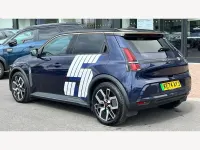 Used Renault R5 Komfort 110 kW (150 HP) 2025 Hatchback