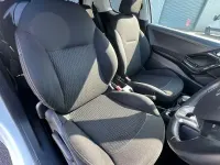 Used Peugeot 208 82 HP (60 kW) 2017 White Hatchback