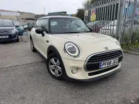 Used Mini Cooper Classic 2018 White Hatchback
