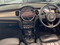 Used Mini Cooper Exclusive 134 HP (98 kW) 2023 Red Hatchback