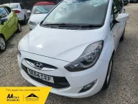 Used Hyundai ix20 Active 90 HP (66 kW) 2015 White Hatchback
