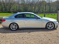 Begagnad BMW 320 Sport Line 2012 Silver Sportkupé