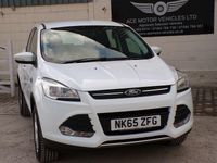Begagnad Ford Kuga Zetec 2015 Vit SUV