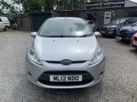 Used Ford Fiesta Zetec 94 HP (69 kW) 2012 Silver Hatchback