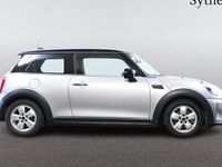 Usado Mini Cooper Classic 134 HP (98 kW) 2023 Prateado Citadino