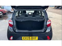 Used Hyundai i10 Advanced 63 HP (46 kW) 2025 Black Hatchback