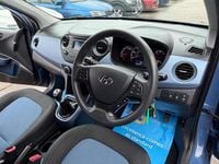 Used Hyundai i10 SE 66 HP (48 kW) 2016 Blue Hatchback