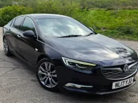 Second-hand Vauxhall Insignia Elite 2017 Albastru Hatchback