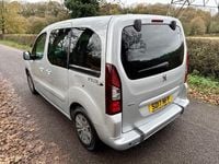 Second-hand Peugeot 1007 100 CP (73 kW) 2017 Argintiu Monovolum