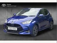 Second-hand Toyota Yaris Hybrid Design 116 CP (85 kW) 2023 Albastru Hatchback