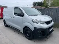 Second-hand Peugeot Expert 2019 Argintiu Van