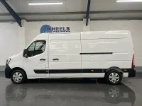 Used Renault Master Business 2023 White MPV