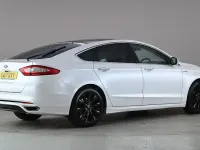 Używany Ford Mondeo Vignale 179 KM (131 kW) 2019 Hatchback