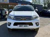 Second-hand Toyota HiLux 150 CP (110 kW) 2017 Alb Pickup