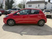 Used Toyota Yaris Hybrid 2018 Red Hatchback