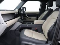 Usado Land Rover Defender SE Dynamic 245 HP (180 kW) 2023 Preto SUV