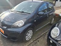 Used Toyota Aygo 68 HP (50 kW) 2011 Green Hatchback