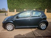 Used Toyota Aygo 68 HP (50 kW) 2012 Black(a) Hatchback