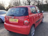Used Kia Picanto 64 HP (47 kW) 2010 Red Hatchback