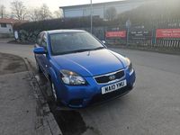 Begagnad Kia Rio 95 HK (69 kW) 2010 Blå Halvkombi