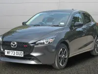 Usado Mazda 2 Homura-Aka 90 HP (66 kW) 2024 Cinzento Citadino