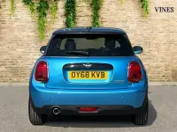 Used Mini Cooper Hatch 136 HP (100 kW) 2018 Blue Hatchback