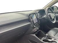 Used Volvo XC40 Momentum 188 HP (138 kW) 2019 Black SUV