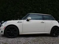 Used Mini Cooper D Hatch 2011 White Hatchback